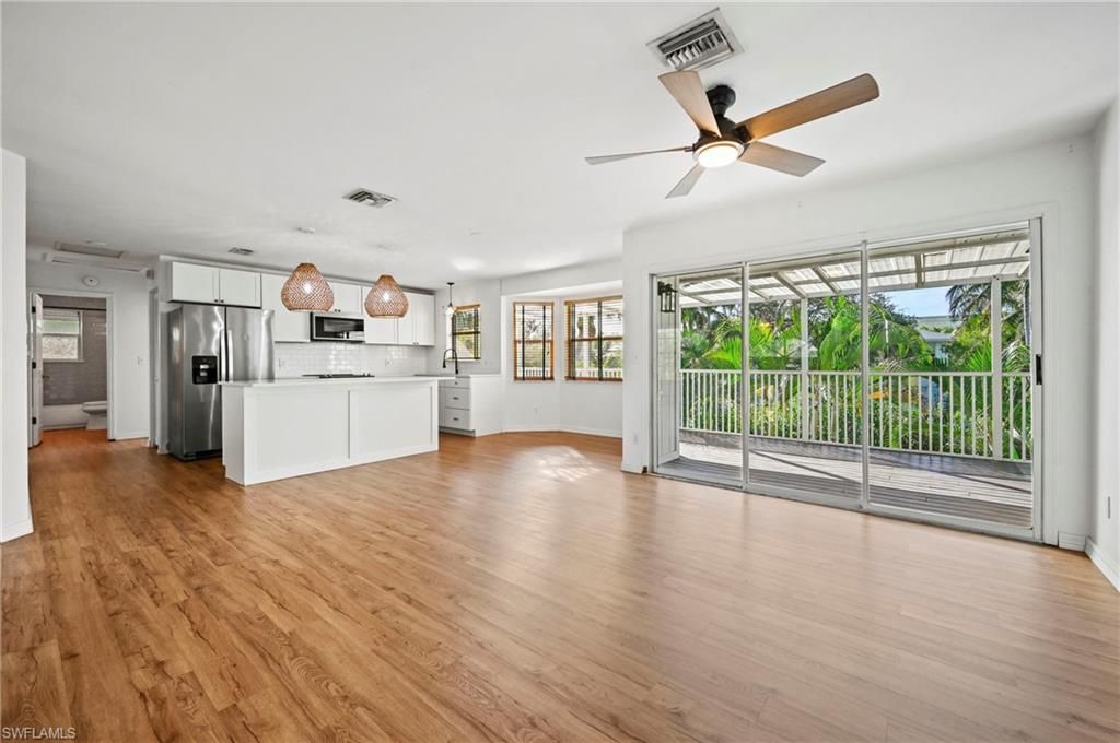 1570 Avion Pl, Naples, FL 34104 Photo