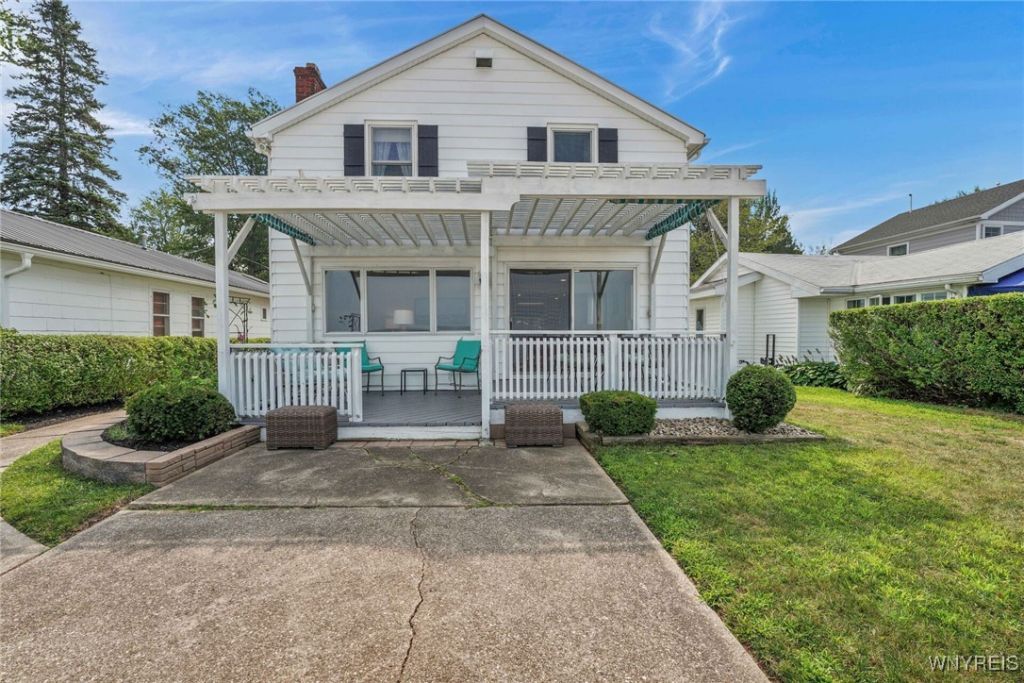 1160 Stewart Avenue Silver Creek, NY 14136