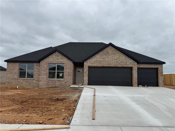 7887 Scenic Valley Avenue, Springdale, AR 72762