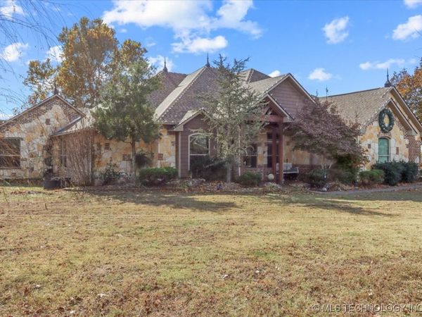 555 White Chimney, Stuart, OK 74570