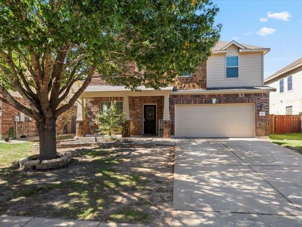 117 E Emory Fields DR, Hutto, TX 78634