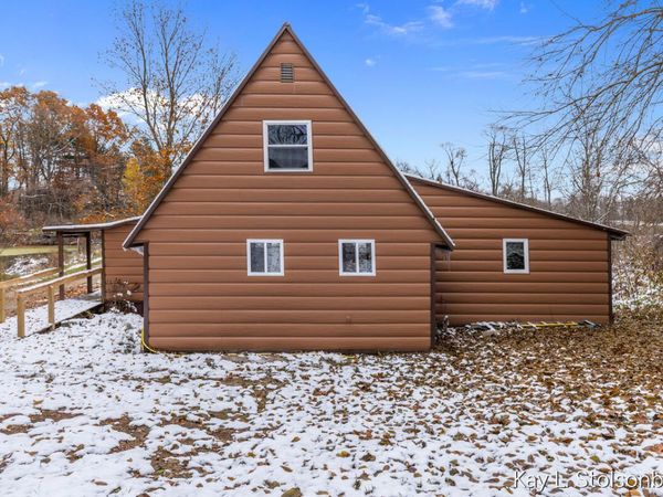 5508 E Butler Road, Dowling, MI 49050