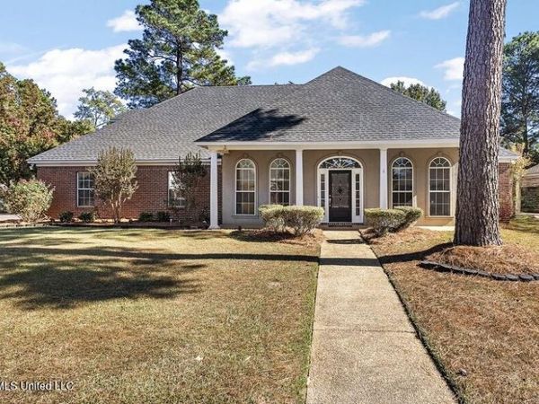 1006 Riverchase North Drive, Brandon, MS 39047