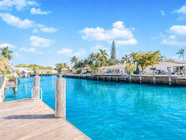 2810 NE 60th Street, Fort Lauderdale, FL 33308