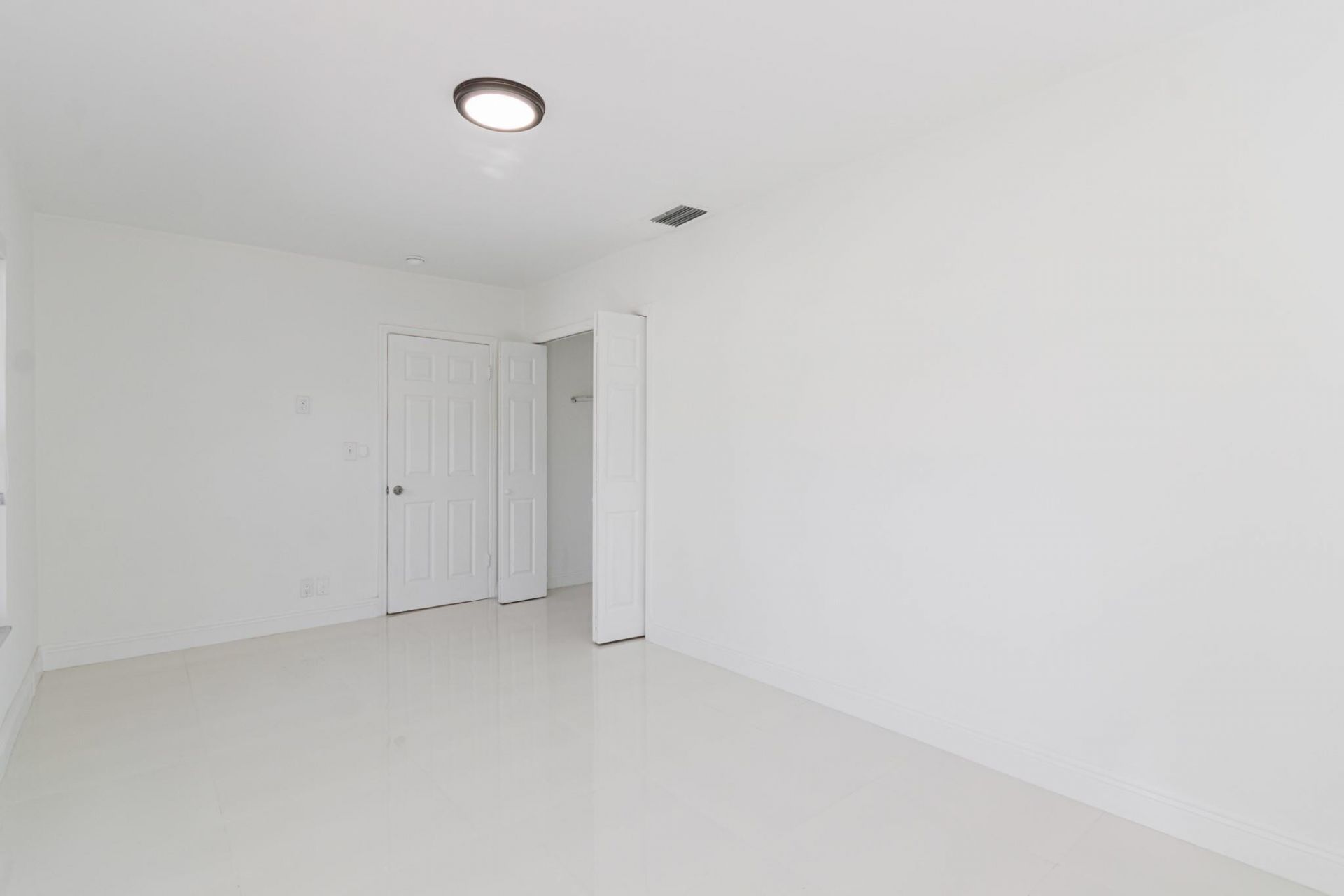 2810 NE 60th Street, Fort Lauderdale, FL 33308 Photo