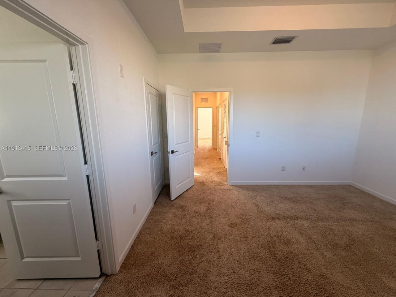 871 SE 16 Ct, Miami, FL 33034 Photo