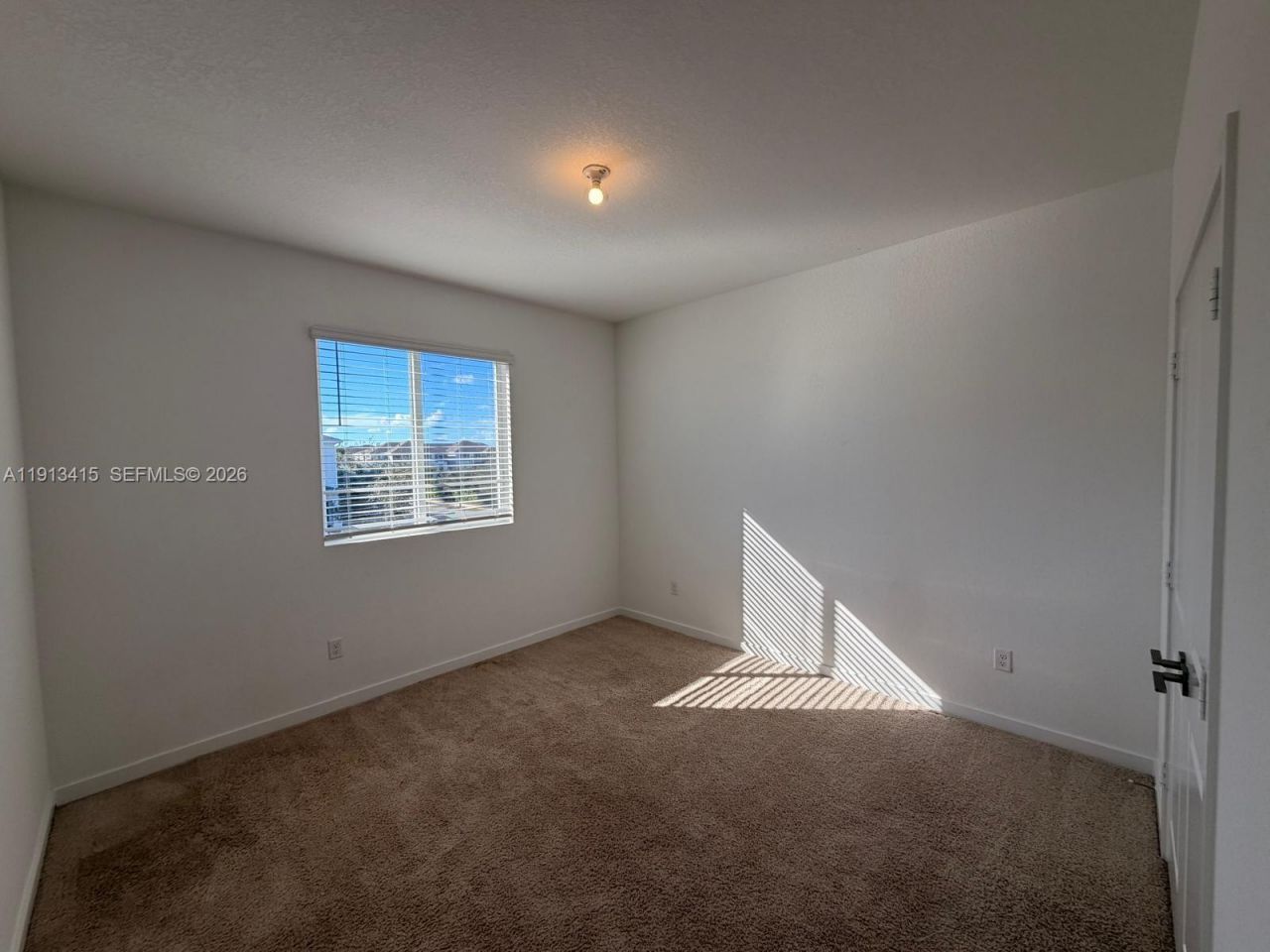 871 SE 16 Ct, Miami, FL 33034 Photo