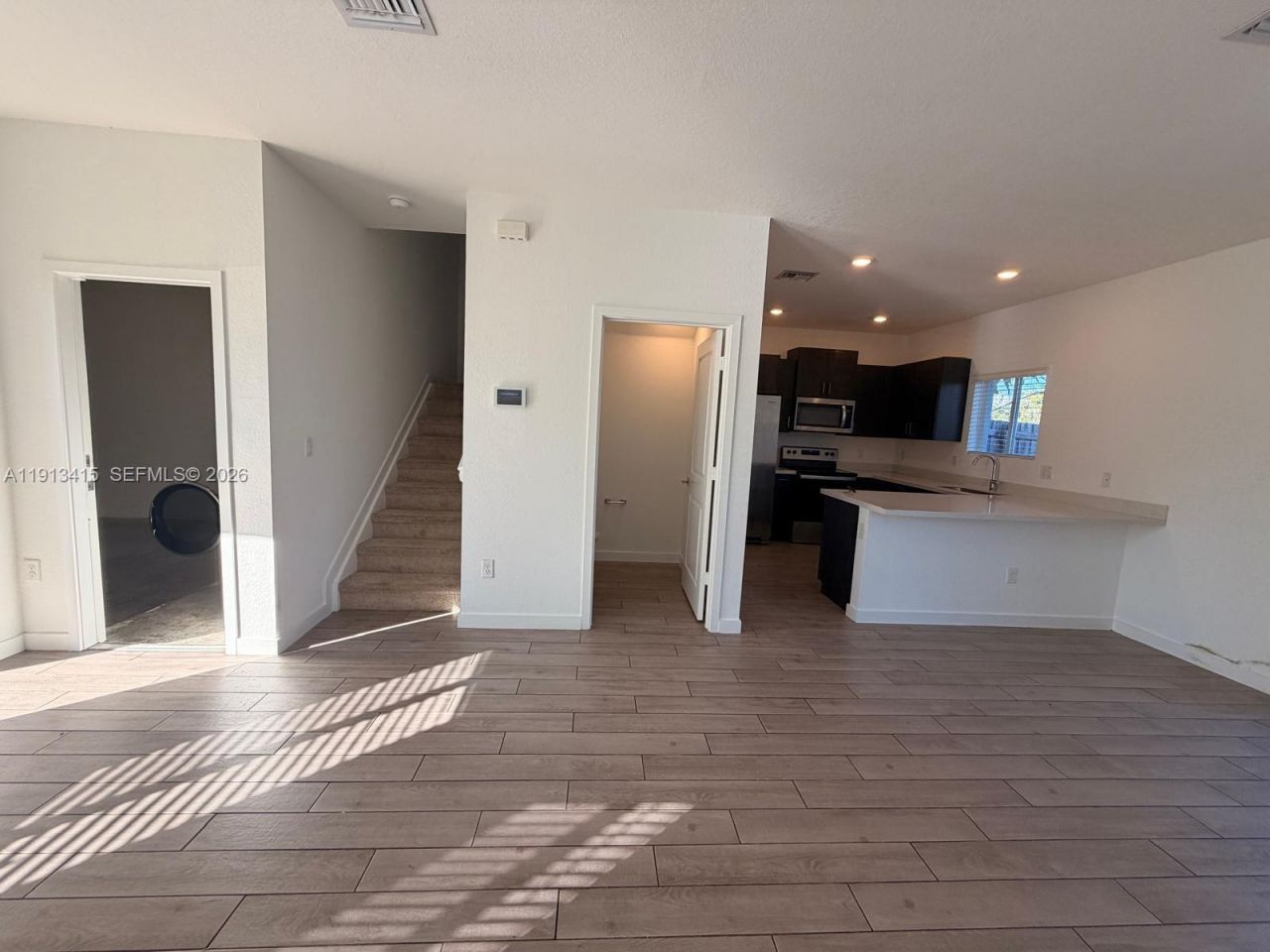 871 SE 16 Ct, Miami, FL 33034 Photo