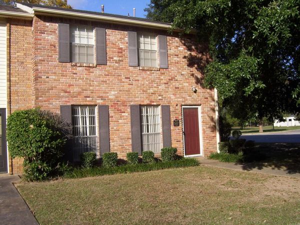 507 Greenbriar Drive, Pine Bluff, AR 71603