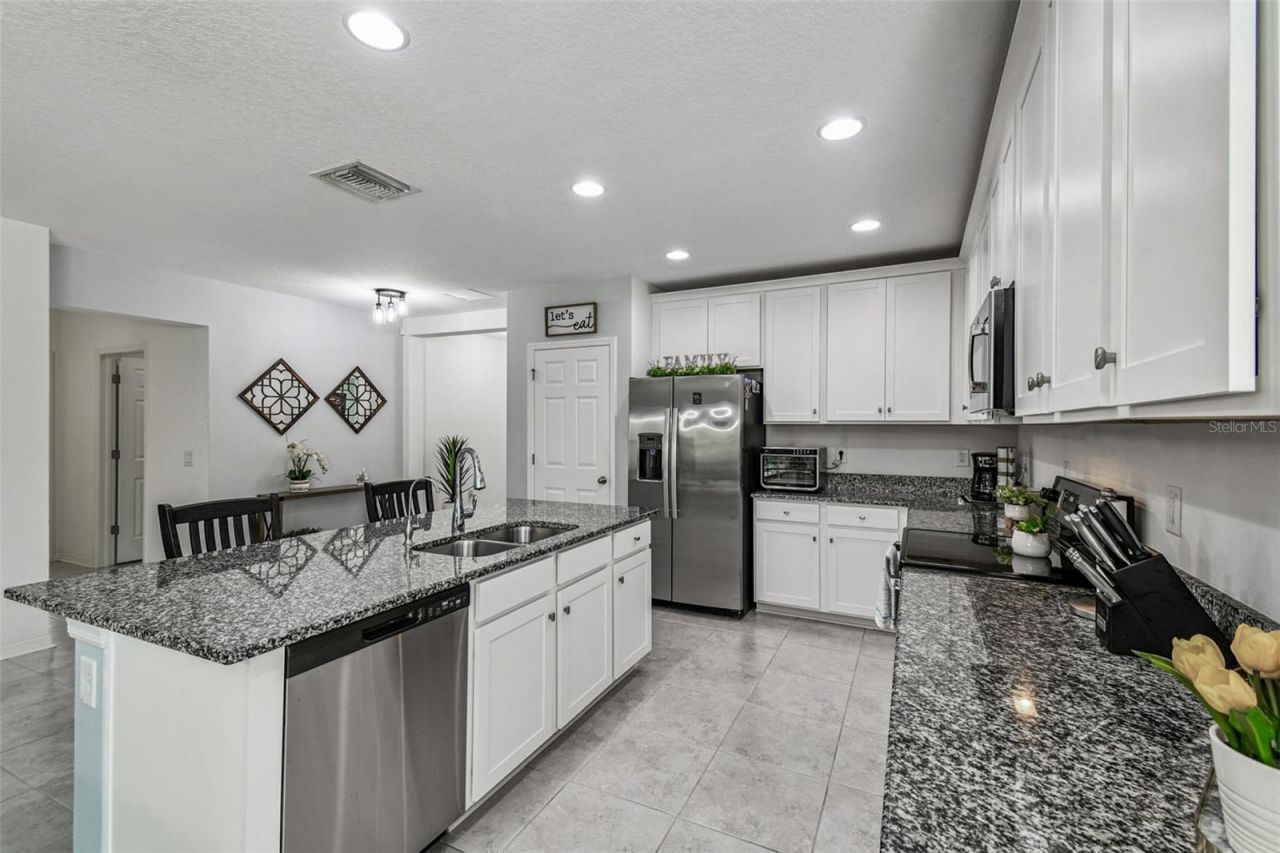 12907 Conquistador Loop, Spring Hill, FL 34610 Photo