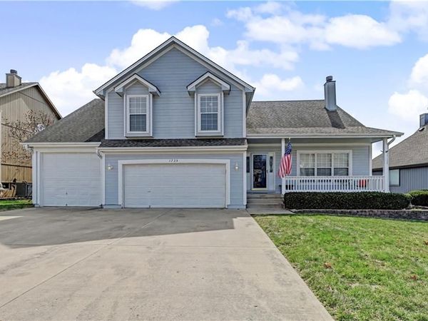 1225 SE 12TH Street, Lee's Summit, MO 64081