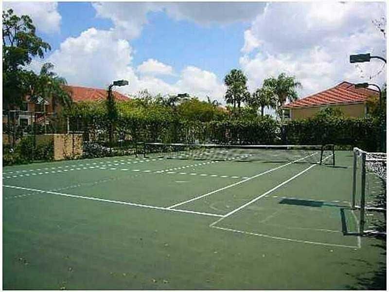 5701 Riverside Drive, Unit 302, Coral Springs, FL 33067 Photo