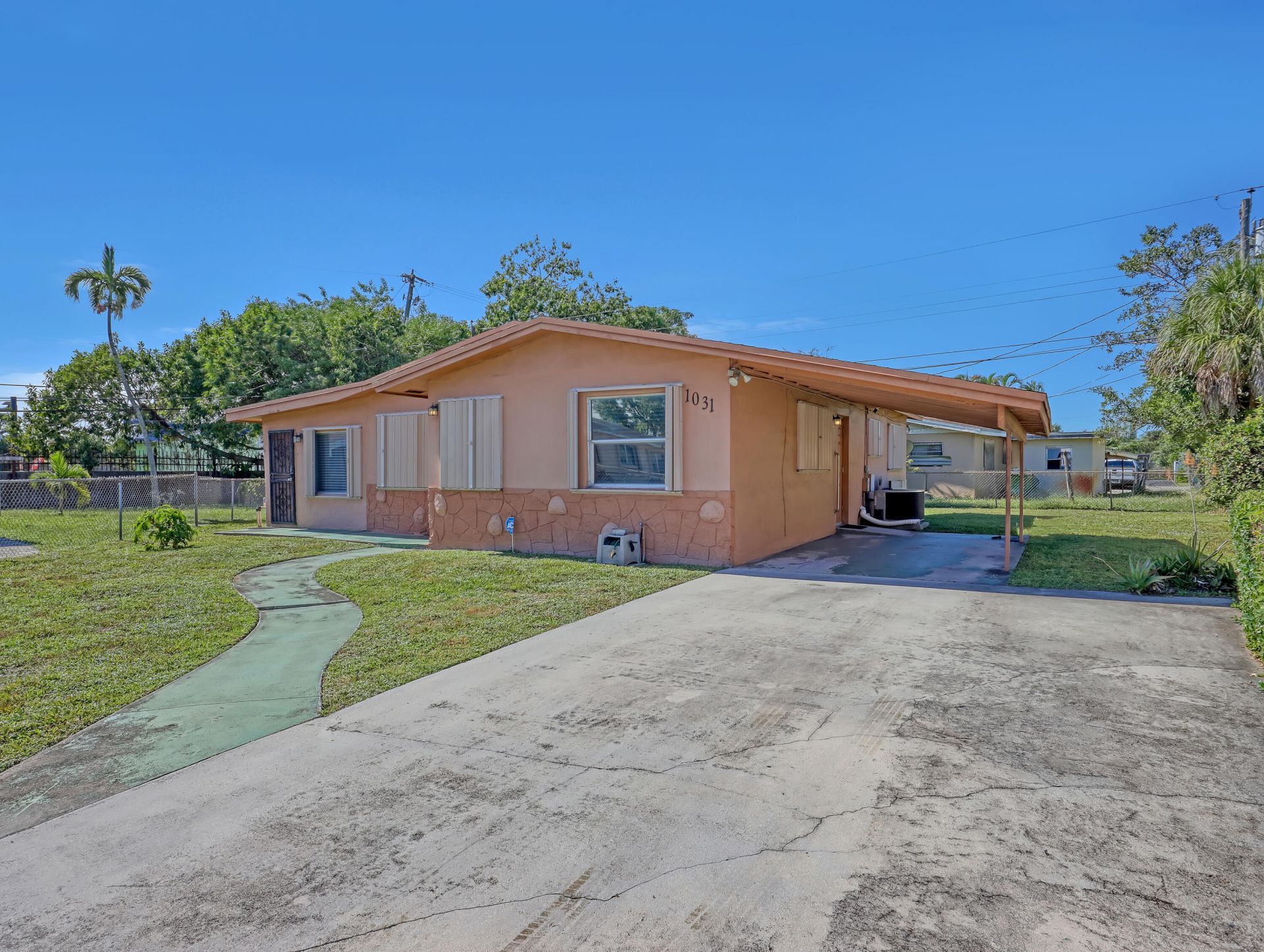 1031 NW 23rd Way, Fort Lauderdale, FL 33311 Main Photo