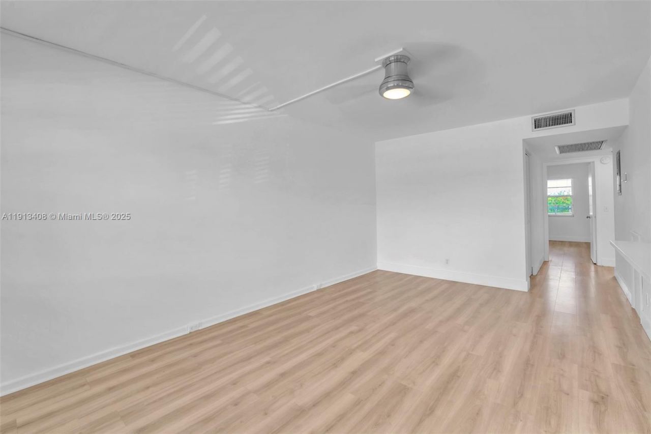 2048 Hythe C, Unit 2048, Boca Raton, FL 33434 Photo