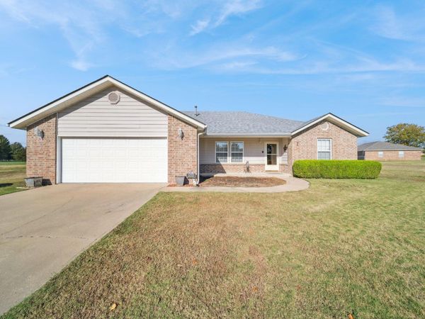 62450 E 269 Court, Grove, OK 74344