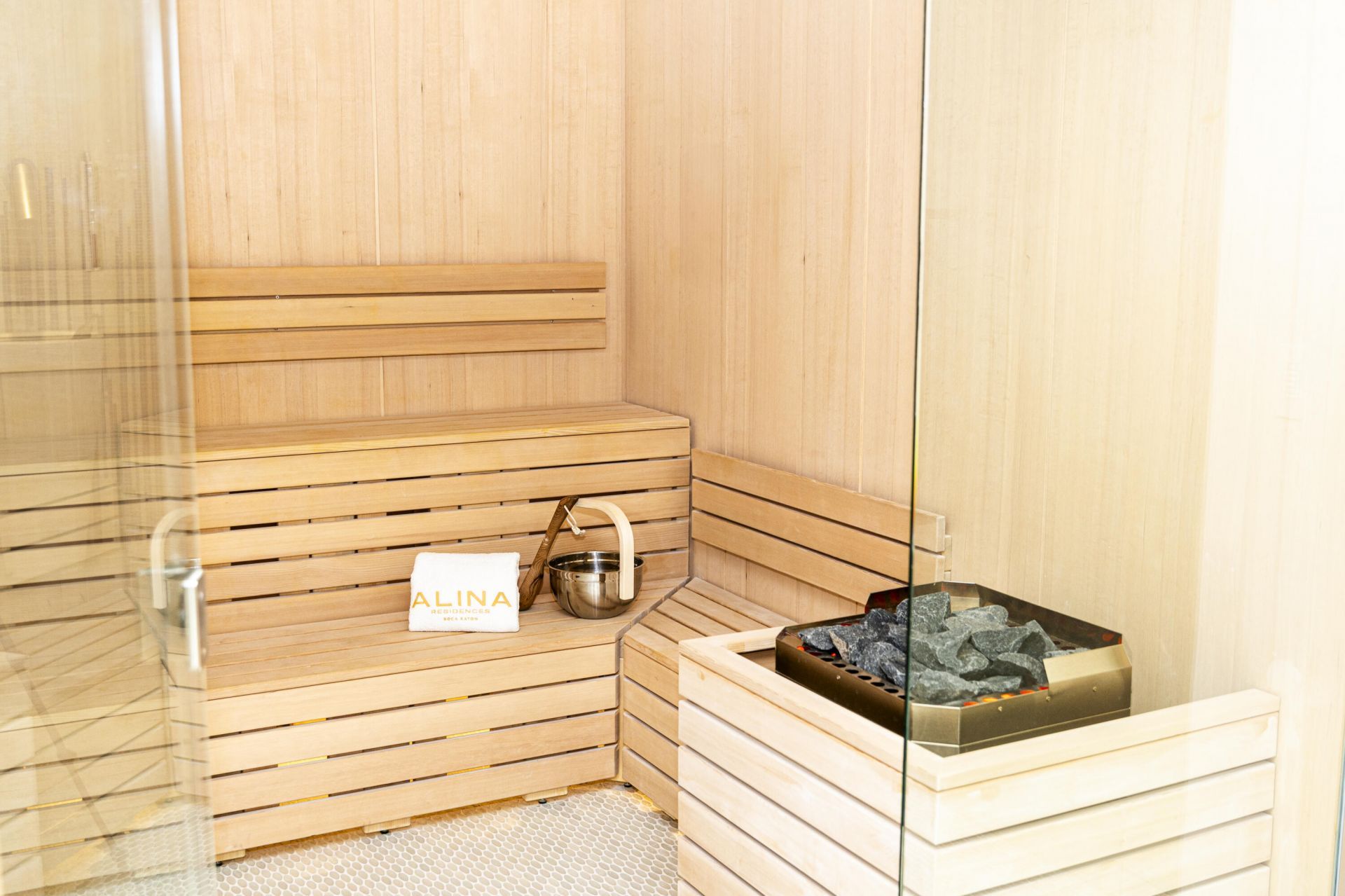 220 SE Mizner Boulevard, Unit 305, Boca Raton, FL 33432 Photo