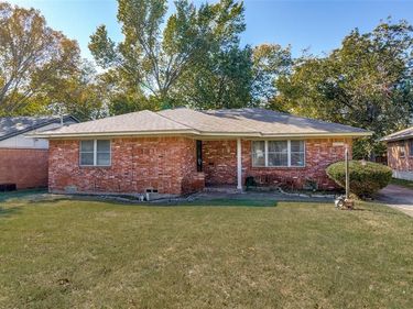 2212 Larry Drive, Dallas, TX 75228