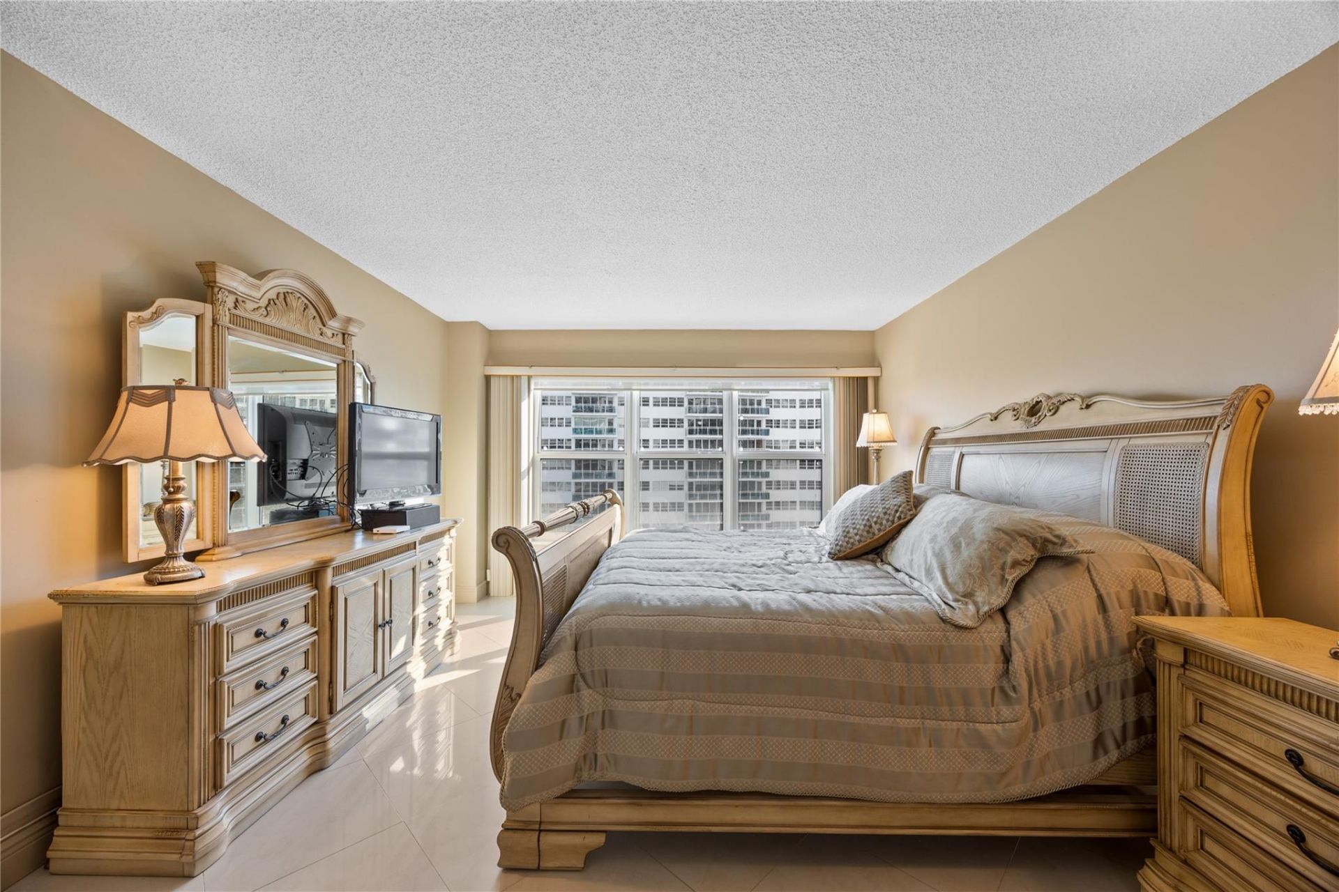 3500 Galt Ocean Drive, Unit 1102, Fort Lauderdale, FL 33308 Photo