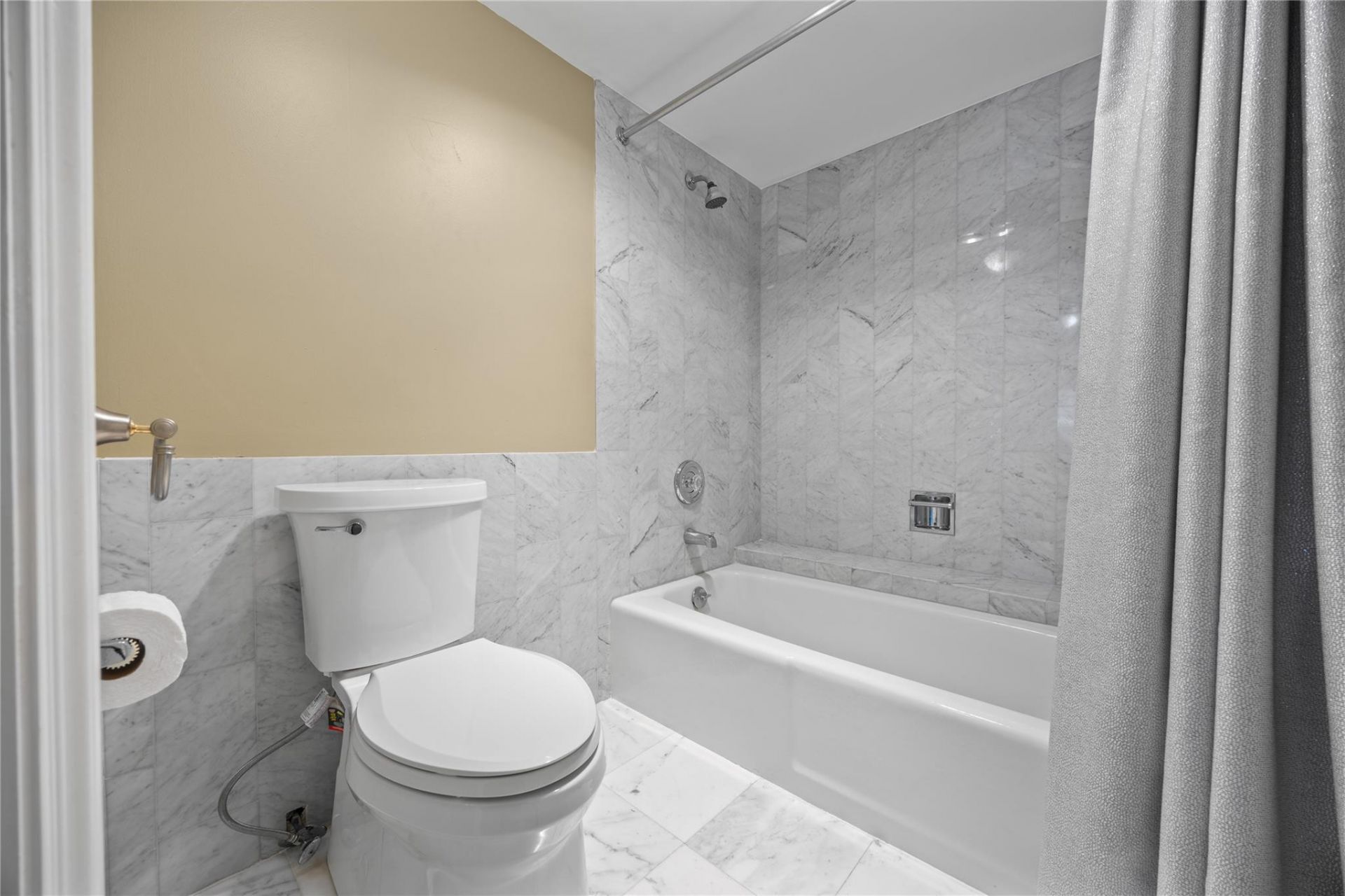 3500 Galt Ocean Drive, Unit 1102, Fort Lauderdale, FL 33308 Photo