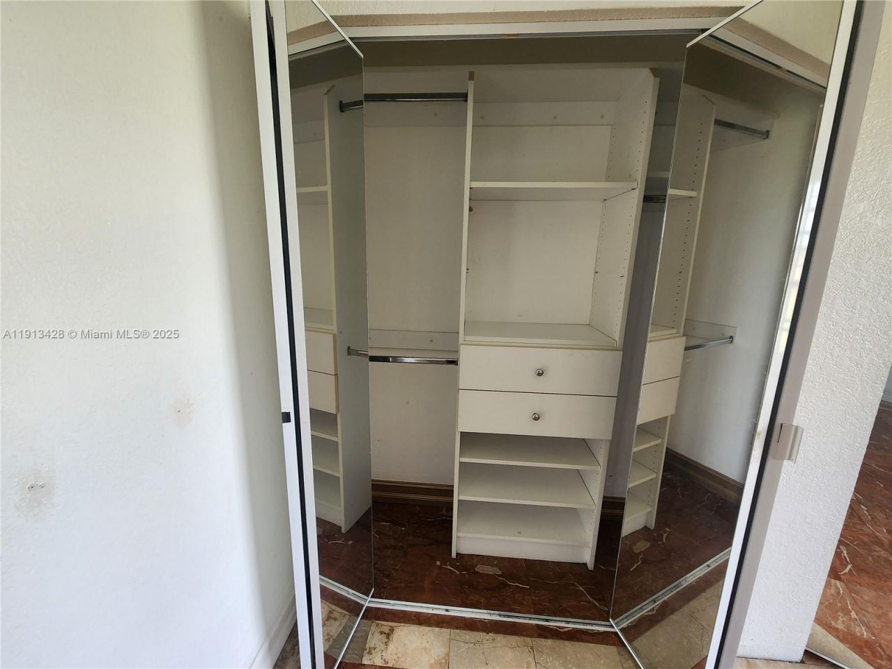 8851 Sunrise Lakes Blvd, Unit 213, Sunrise, FL 33322 Photo