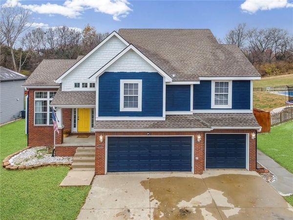 4007 Bennington Drive, St Joseph, MO 64506