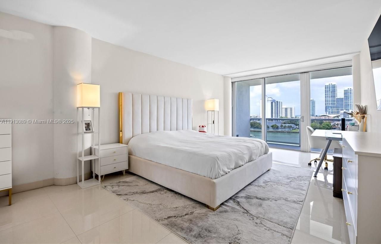 900 Bay Dr, Unit 624-622-62, Miami Beach, FL 33141 Photo