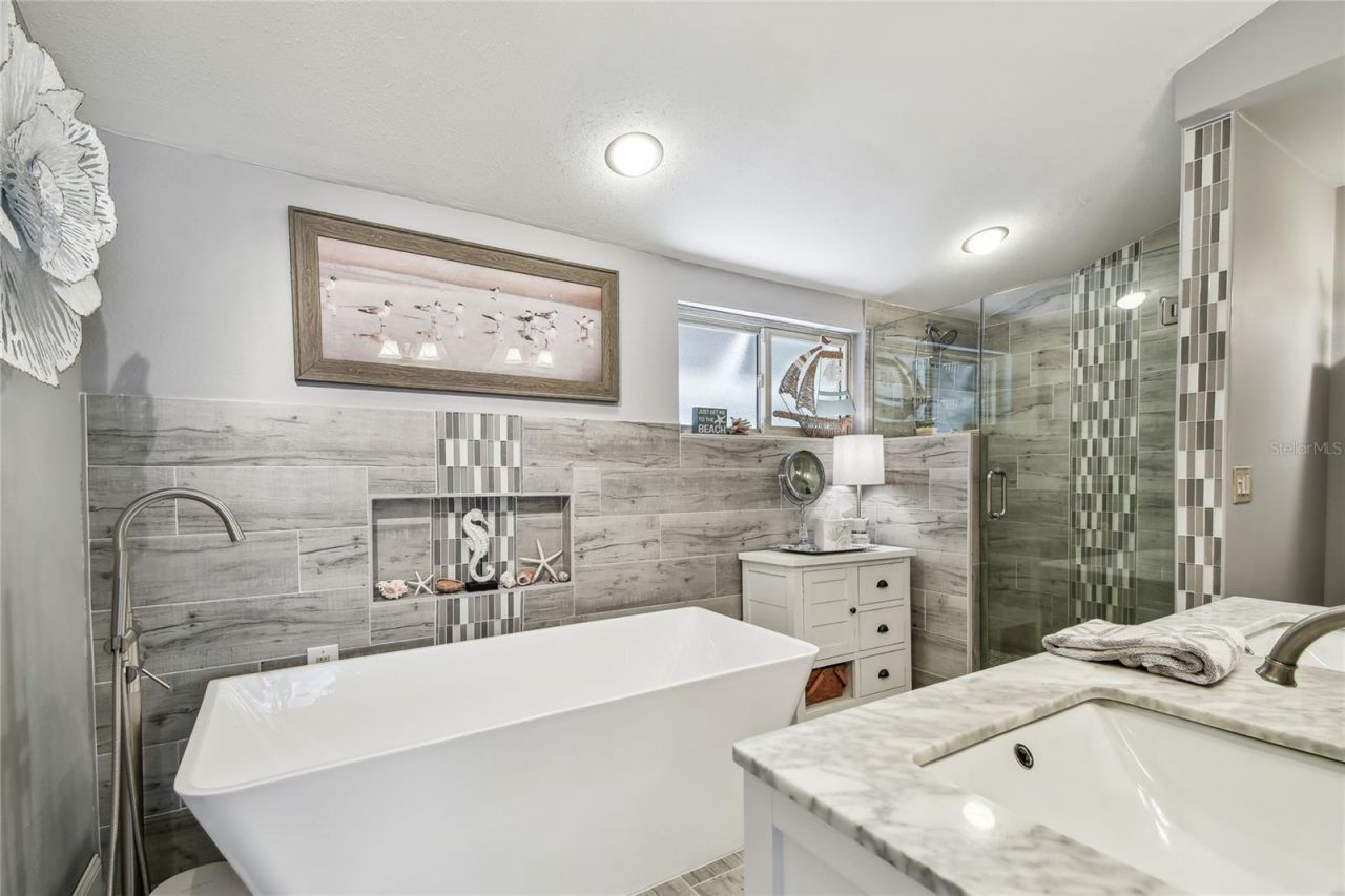 650 Poinsettia Road, Belleair, FL 33756 Photo