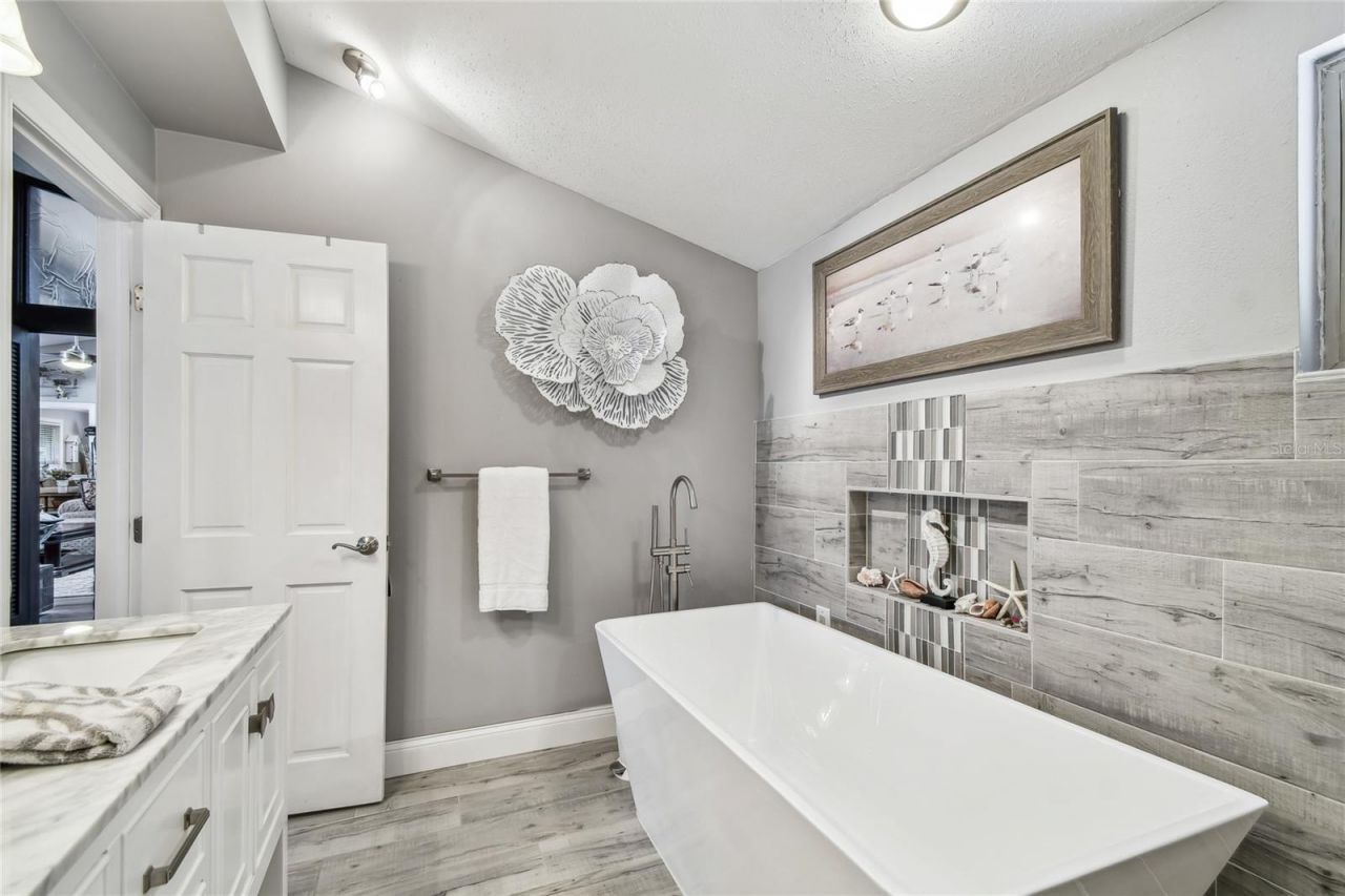 650 Poinsettia Road, Belleair, FL 33756 Photo