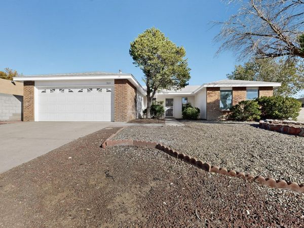 7604 Callow Street NE, Albuquerque, NM 87109