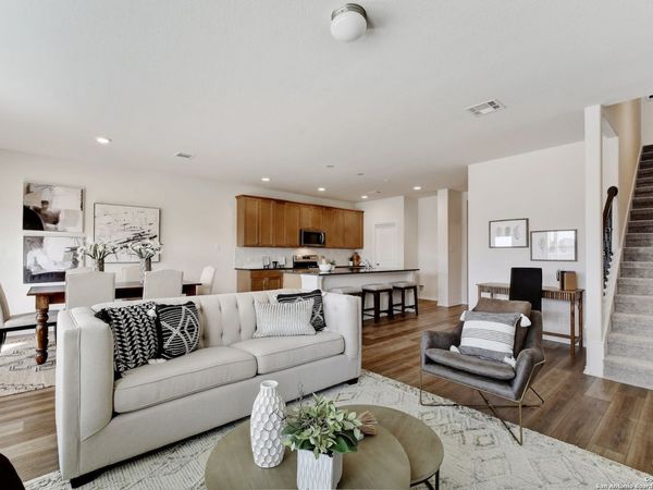 4715 Corona Australis, San Antonio, TX 78245