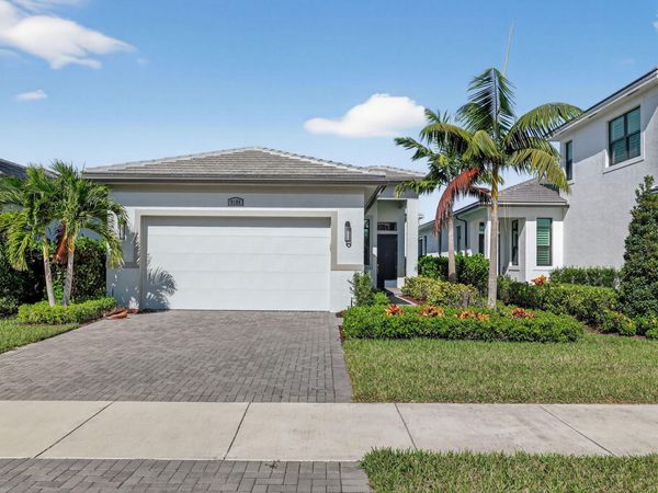 9184 SW Esule Way, Port St. Lucie, FL 34987