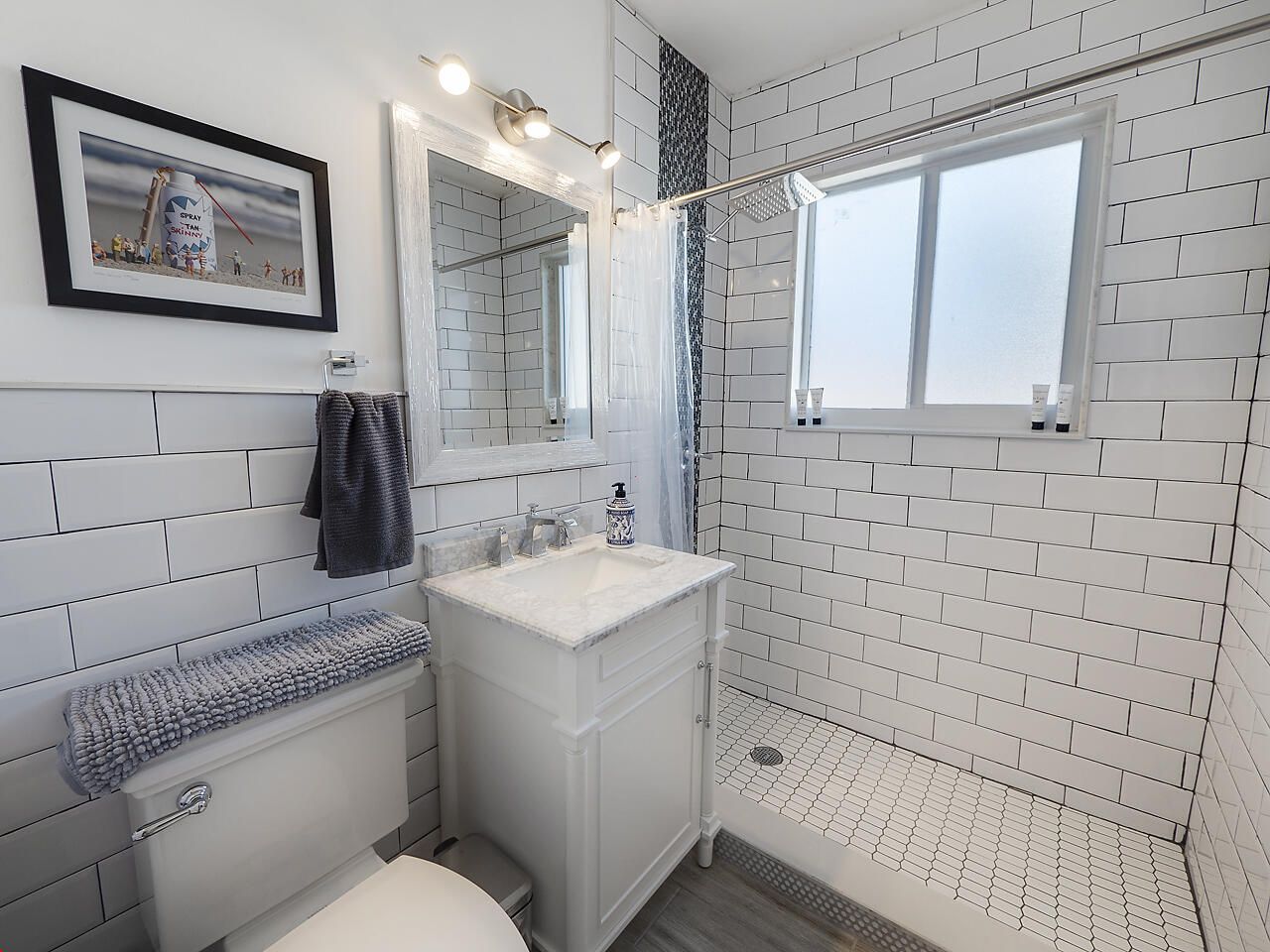 1236 Beach Road, Unit 3, Singer Island, FL 33404 Photo