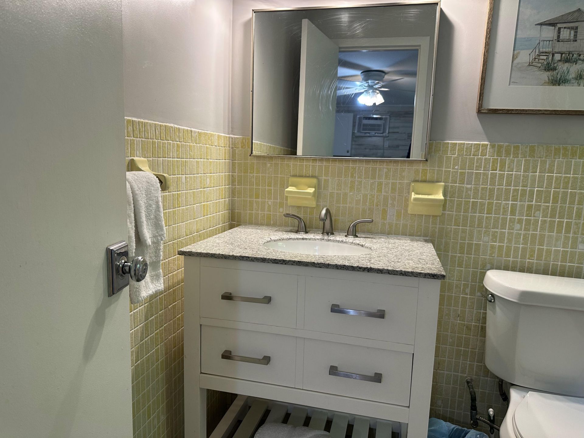 1258 Beach Road, Unit 9 Studio, Singer Island, FL 33404 Photo