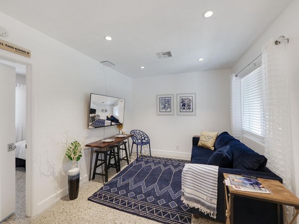 1258 Beach Road, Unit 5, Singer Island, FL 33404