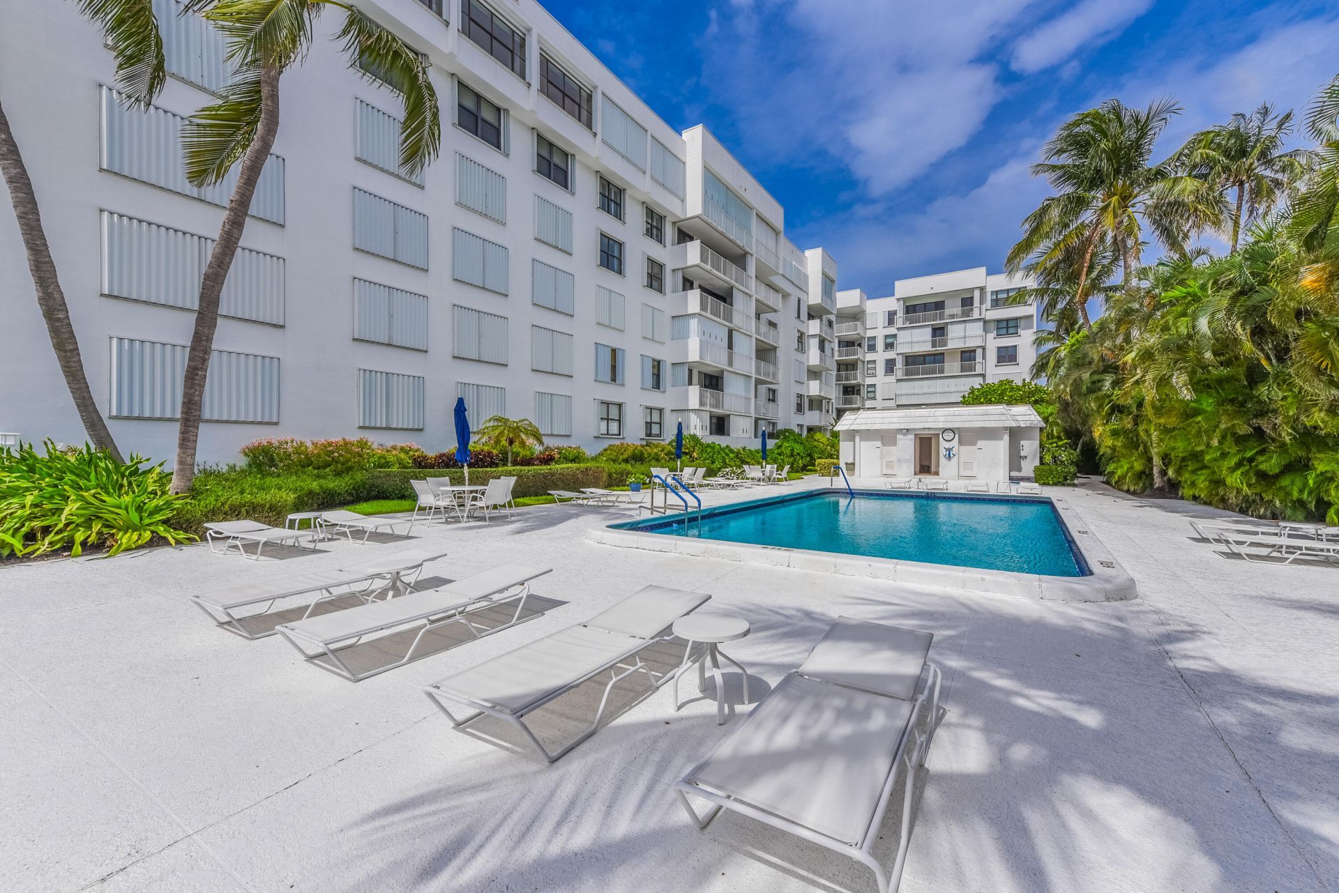 2860 S Ocean Boulevard, Unit 504, Palm Beach, FL 33480 Photo