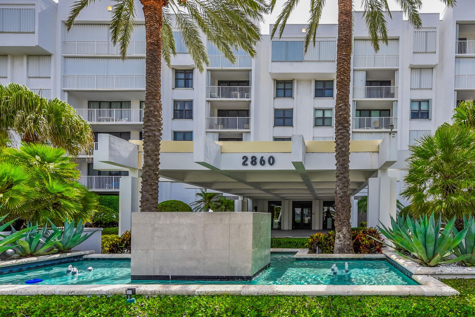 2860 S Ocean Boulevard, Unit 504, Palm Beach, FL 33480 Photo