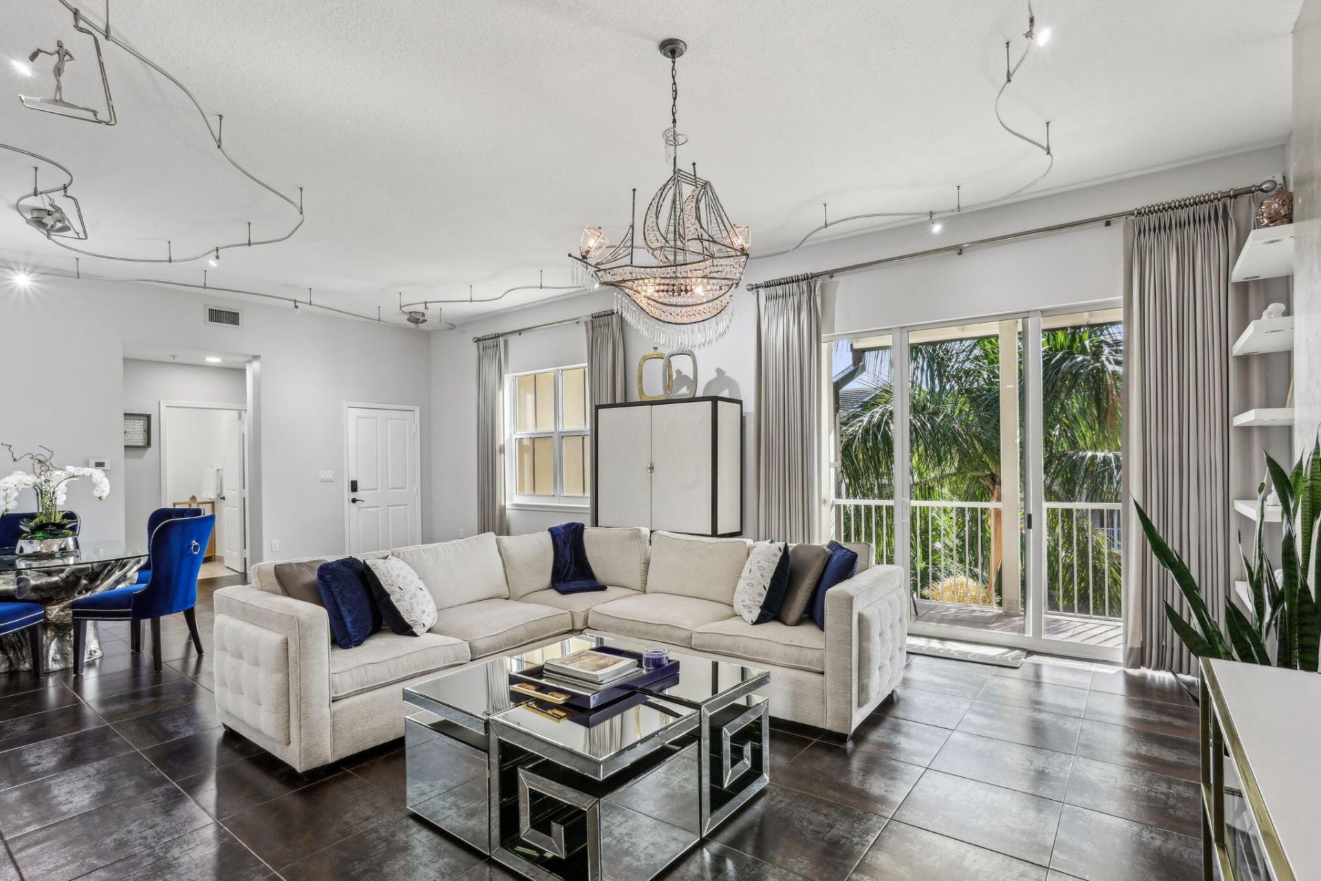 3960 N Flagler Drive, Unit 402, West Palm Beach, FL 33407 Photo