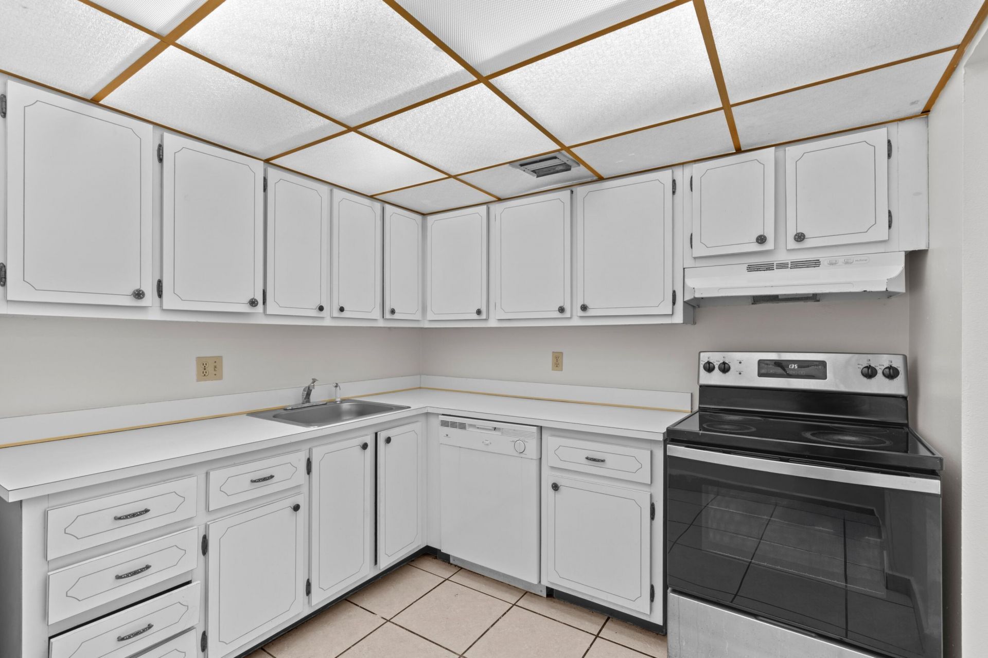 500 Executive Center Drive, Unit 3e, West Palm Beach, FL 33401 Photo