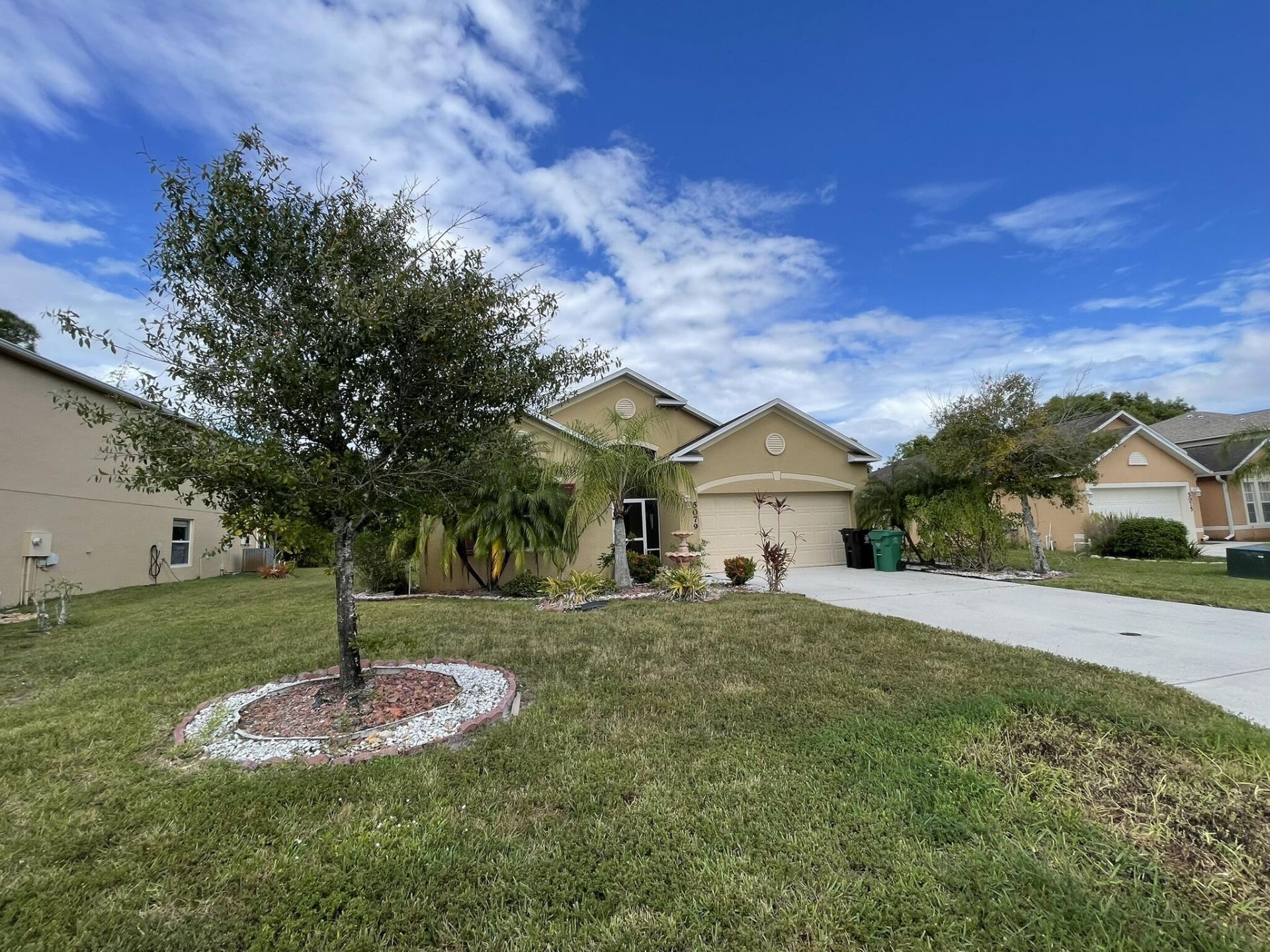 5079 NW Fiddle Leaf Court, Port Saint Lucie, FL 34986 Photo