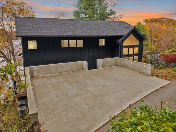 76 Delrose Drive, Morgantown, WV 26508