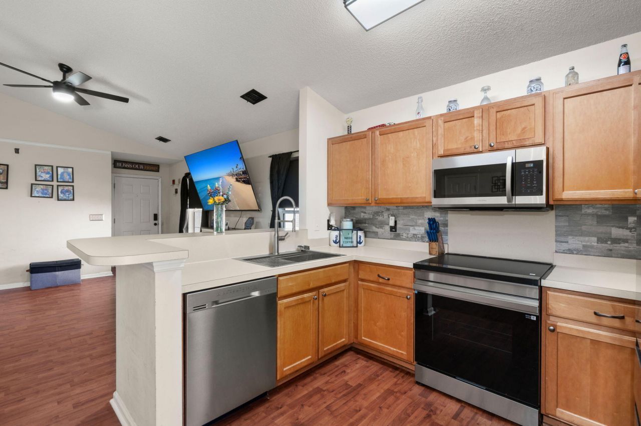 2470 Calamari Court Photo 12