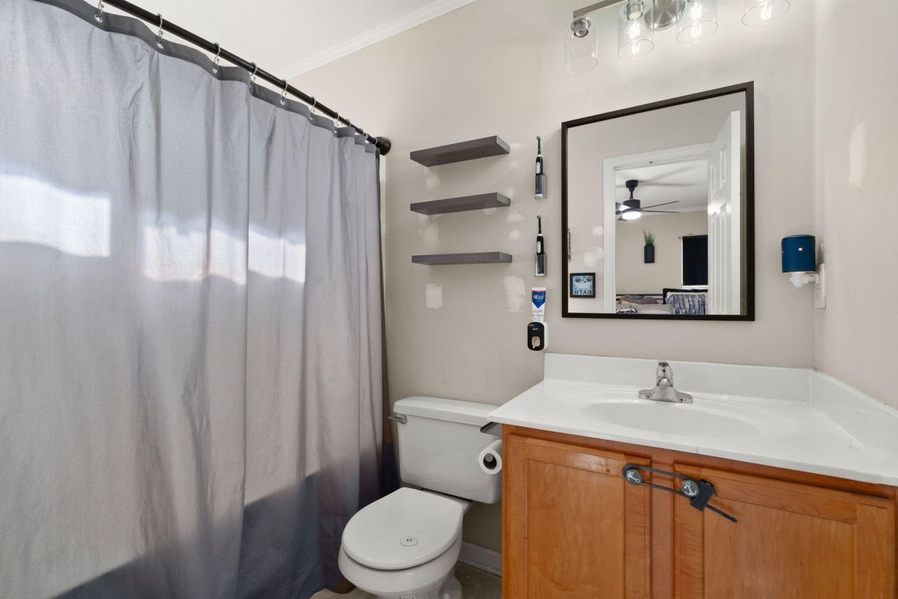 2470 Calamari Court Photo 16