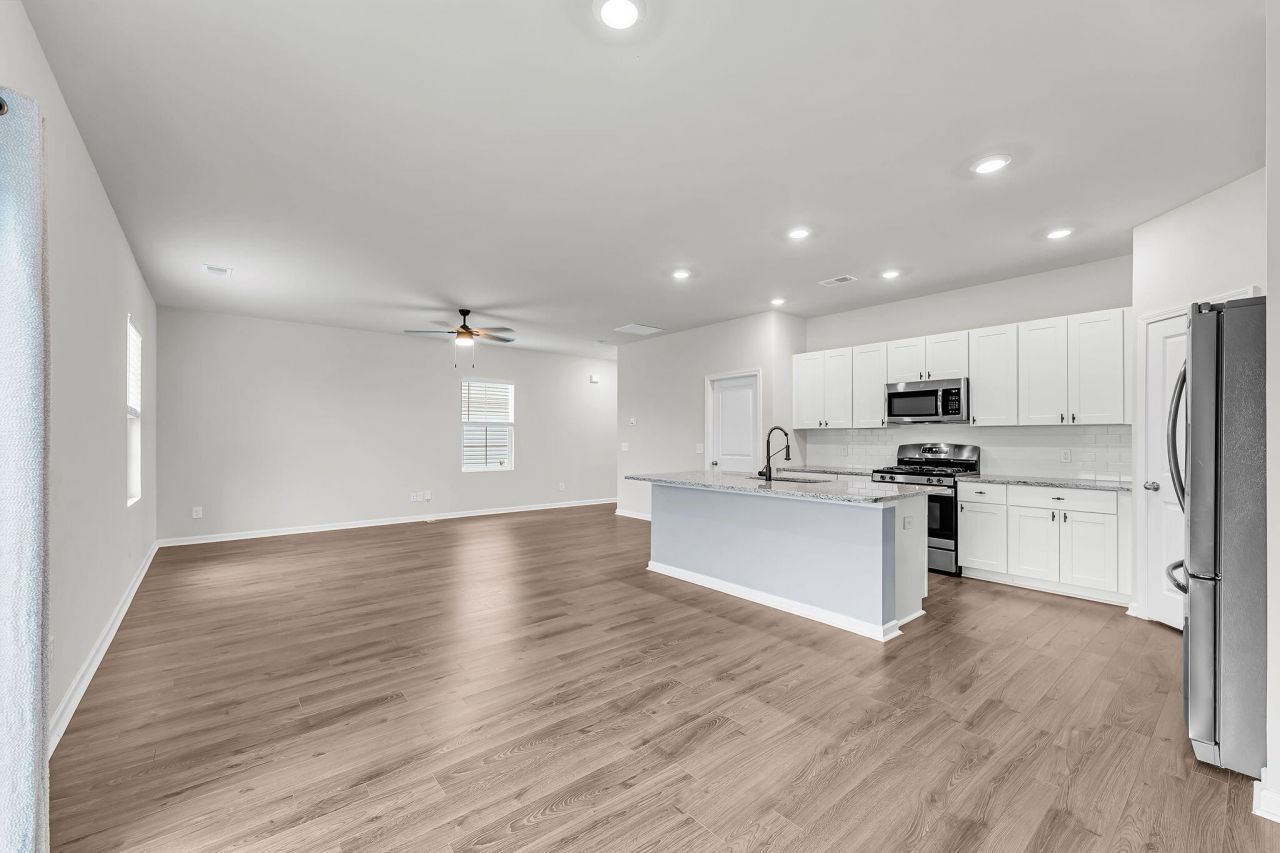 389 Matuskovic Drive Photo 11