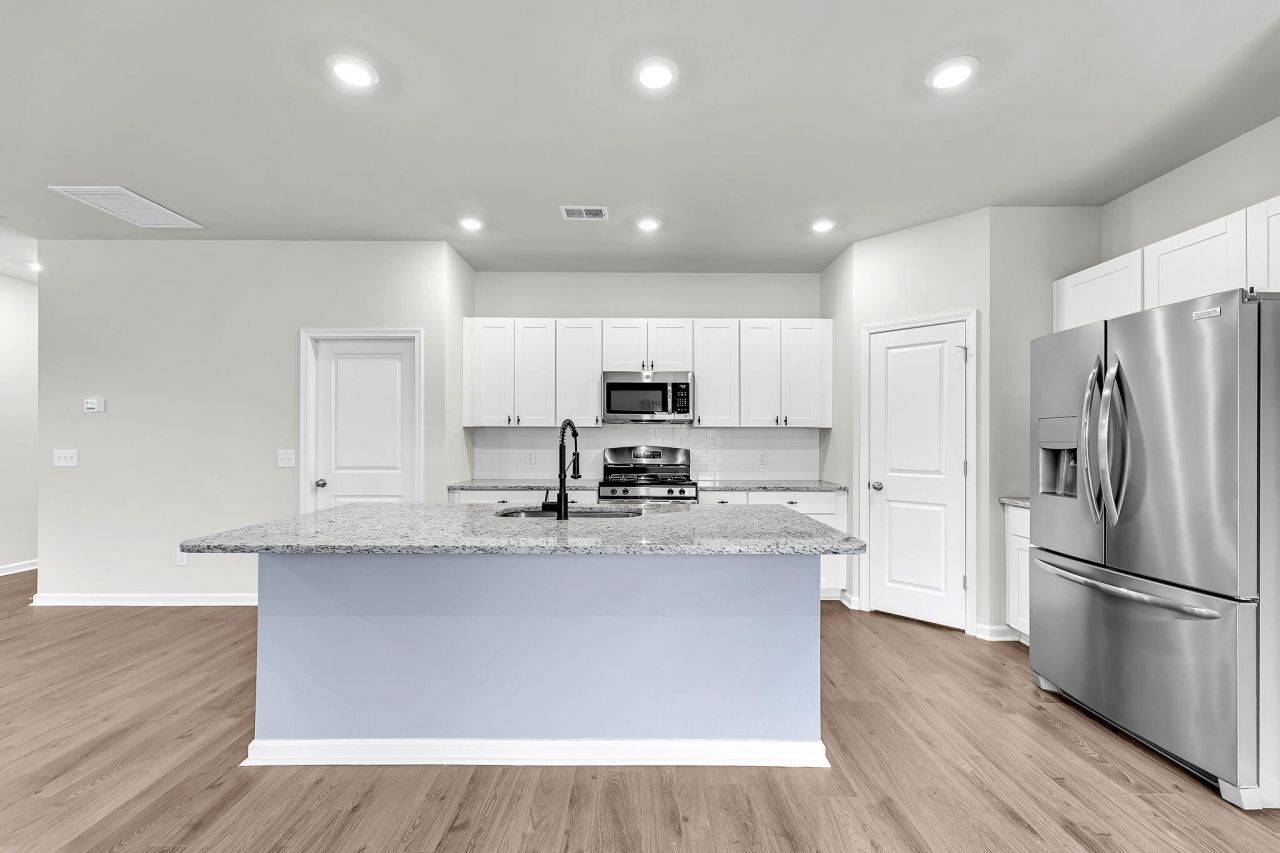 389 Matuskovic Drive Photo 12