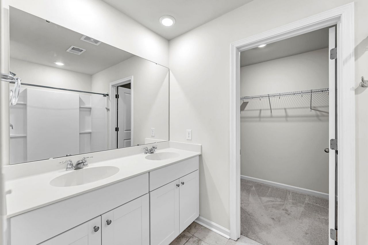 389 Matuskovic Drive Photo 21