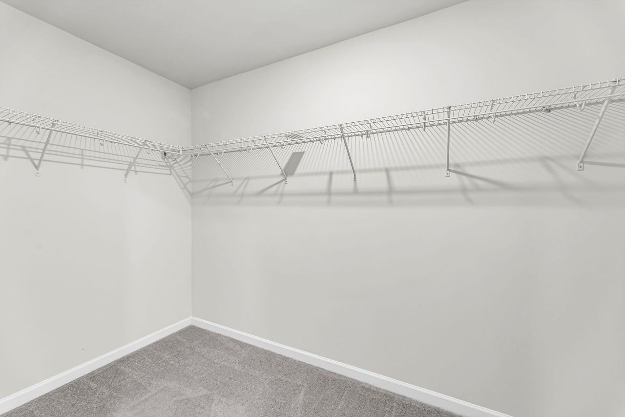 389 Matuskovic Drive Photo 22