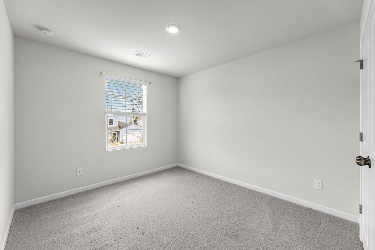 389 Matuskovic Drive Photo 28