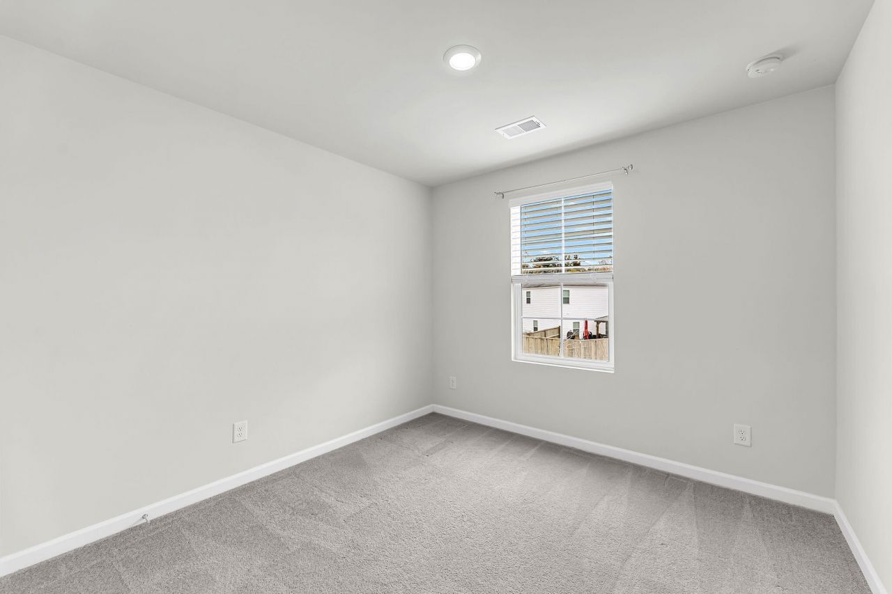 389 Matuskovic Drive Photo 30