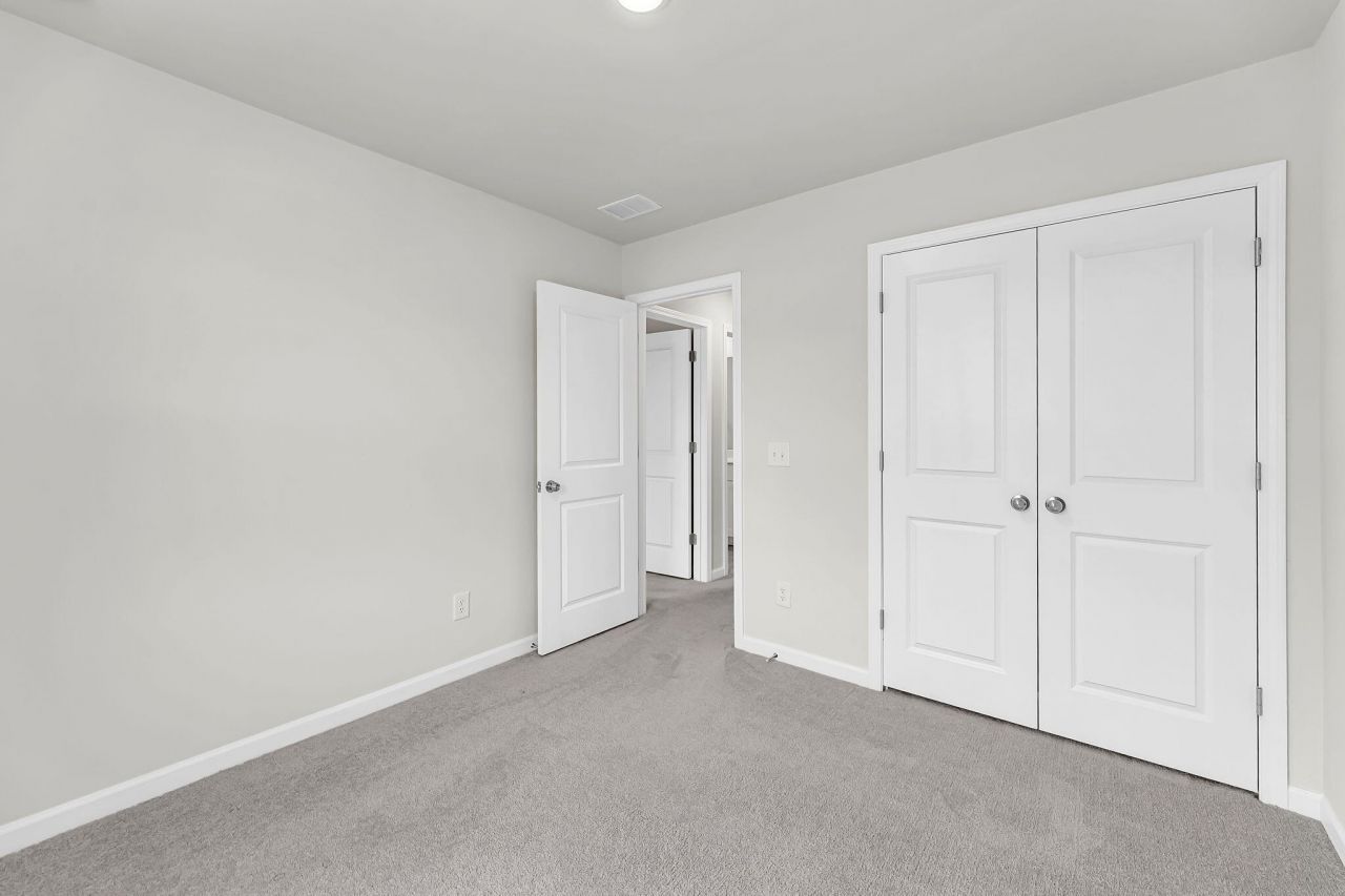 389 Matuskovic Drive Photo 31