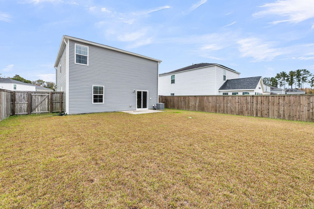 389 Matuskovic Drive Photo 33